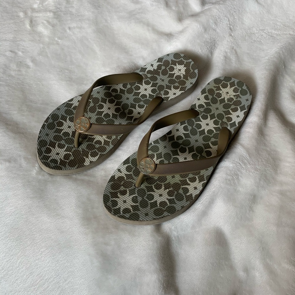 Flip flops